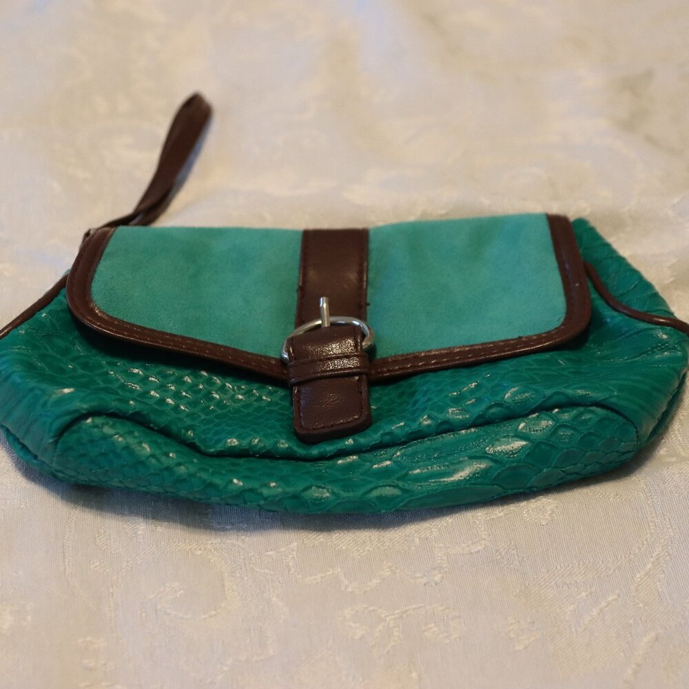 Elizabeth Arden Vintage Green Faux Snakeskin with Brown Wristlet Clutch